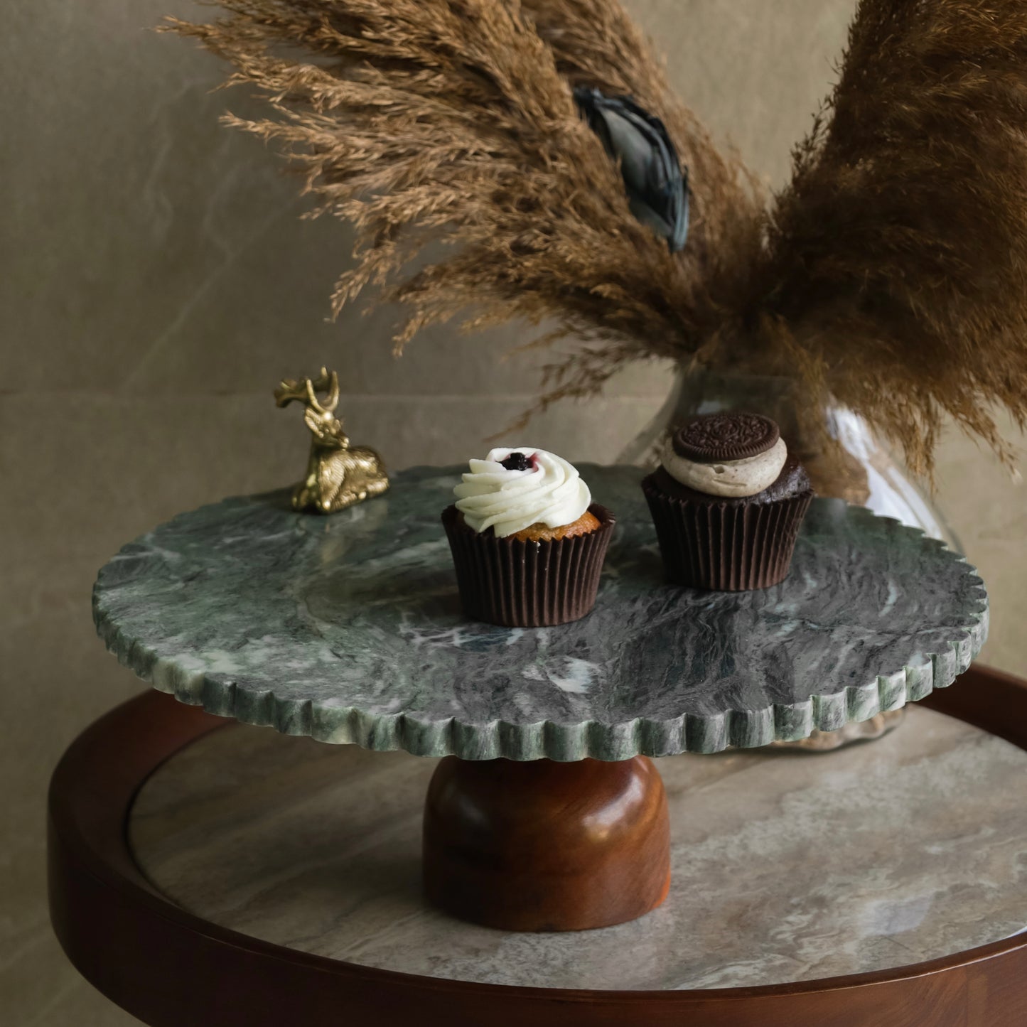 Reindeer Marble Cake Stand