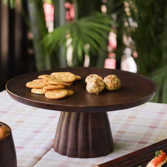 Ridged Cake Stand