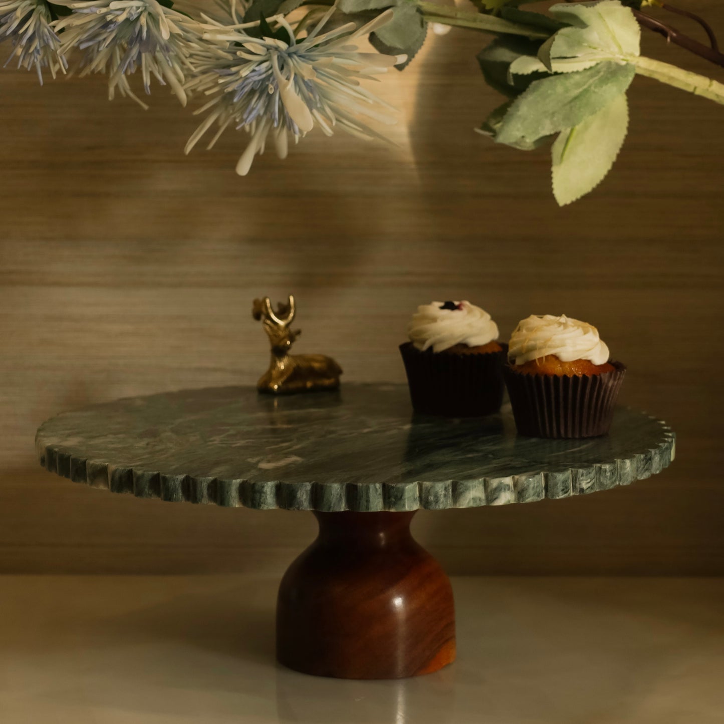 Reindeer Marble Cake Stand